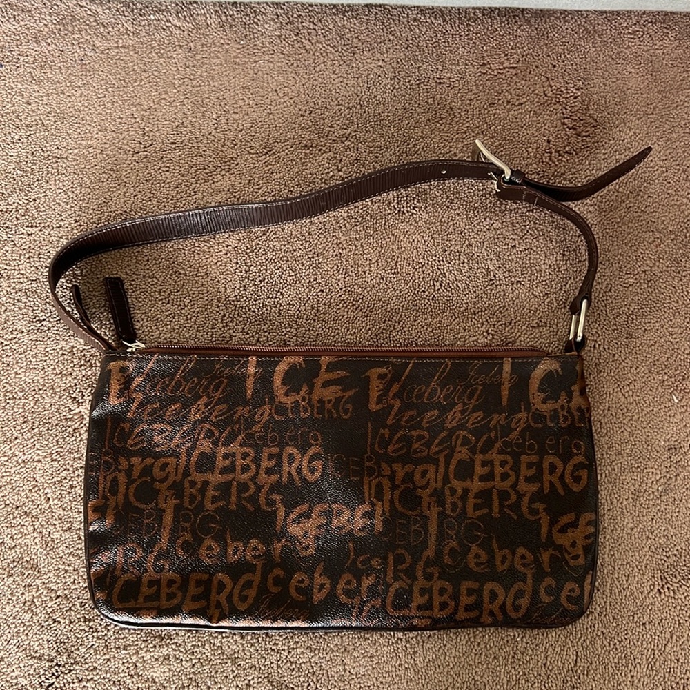 Iceberg Shoulder Bag (brown)